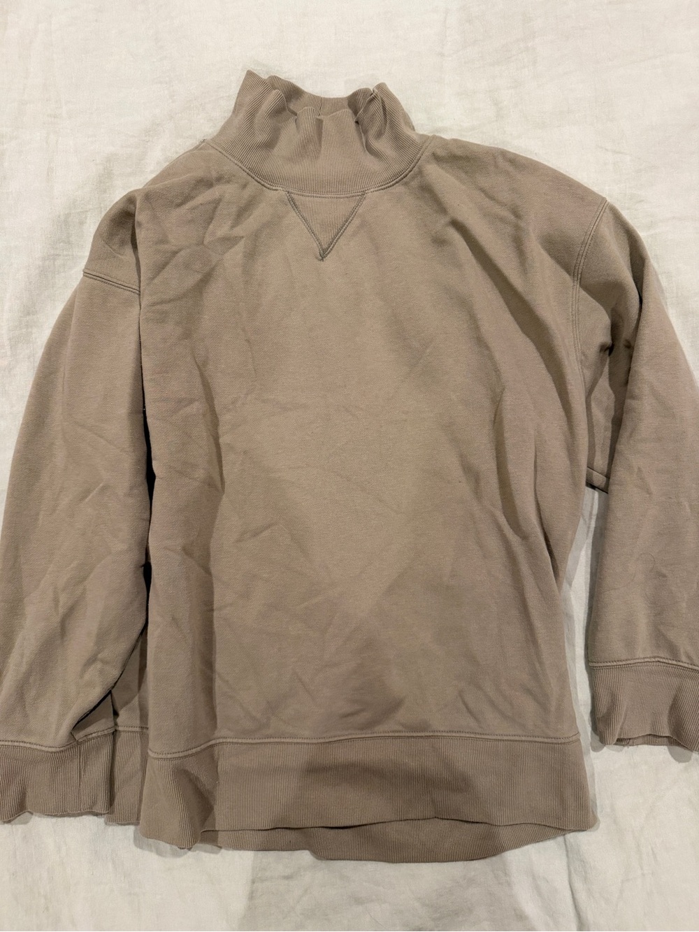 viral target mock neck